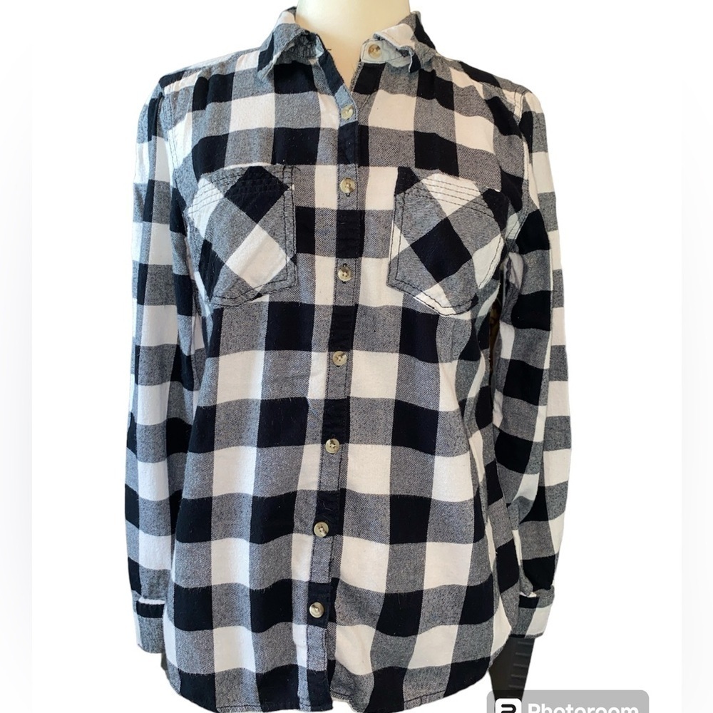 Maurices button down shirt buffalo plaid long sleeve 100% cotton size small